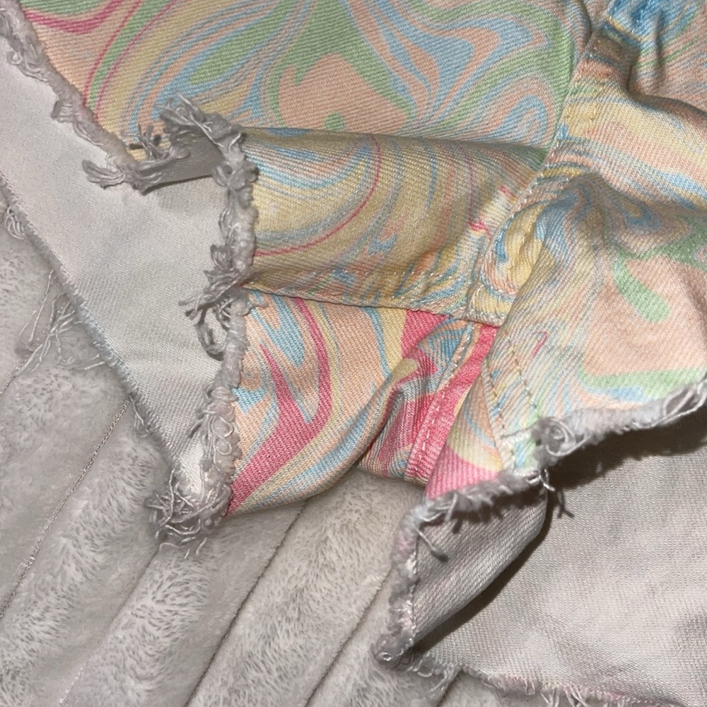 Zara Watercolor Shorts | Size 12 - Picture 2 of 8